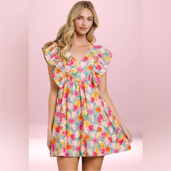 Dresses & Skirts - Flutter sleeve tulips Mini Dress
